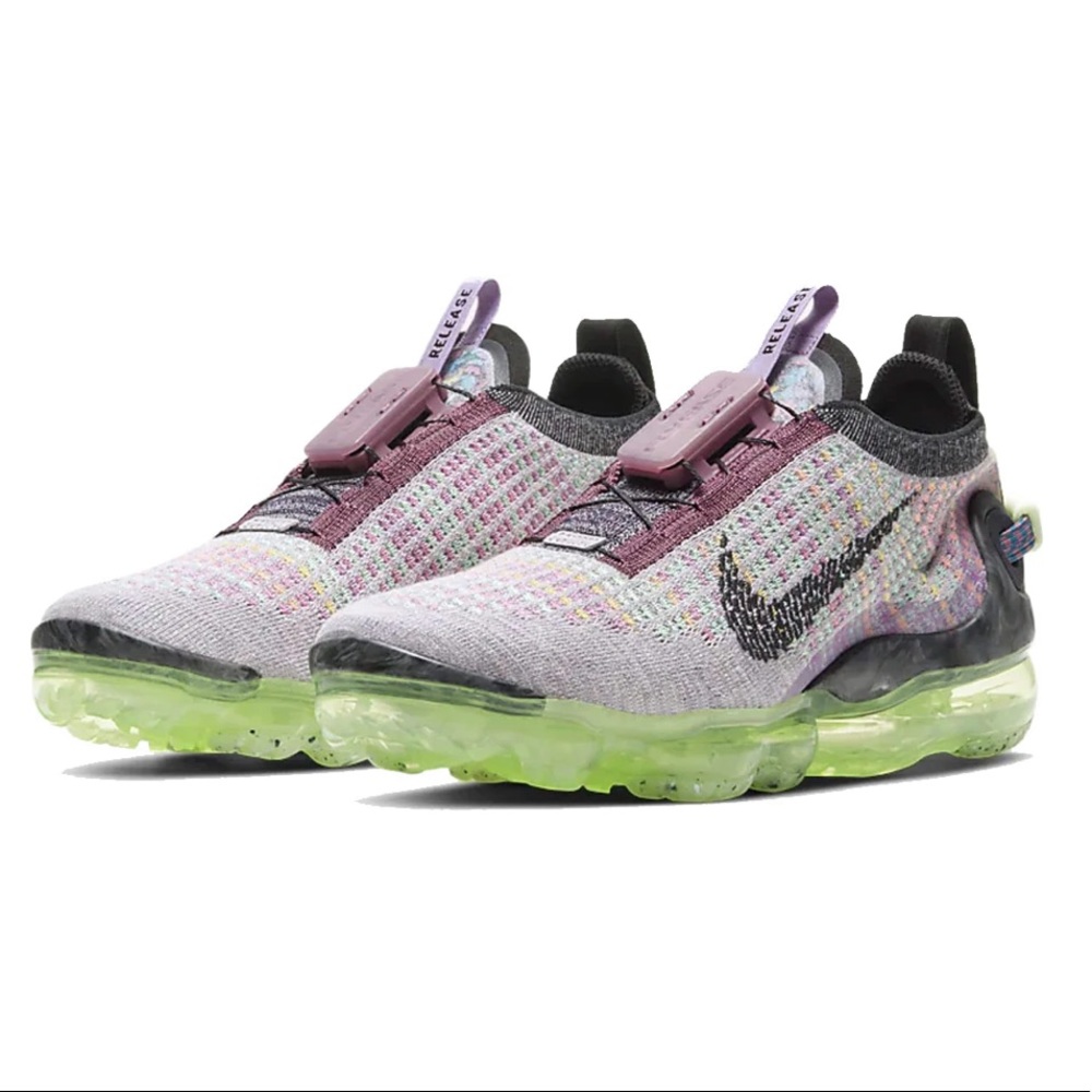 Nike Women's Air Vapor Max 2020 Flyknit Multi-Color Athletic Sneakers, size 6.5